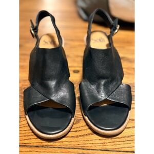 Söfft Women's Black Leather Slingback
Block‎ Heel Sandals Comfort Shoes
Size 9